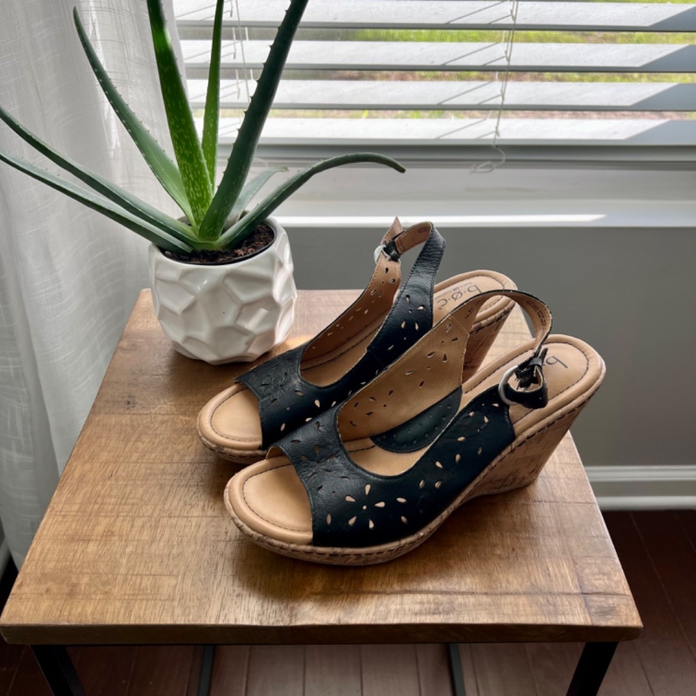 Born Open-Toed Wedges - 8M